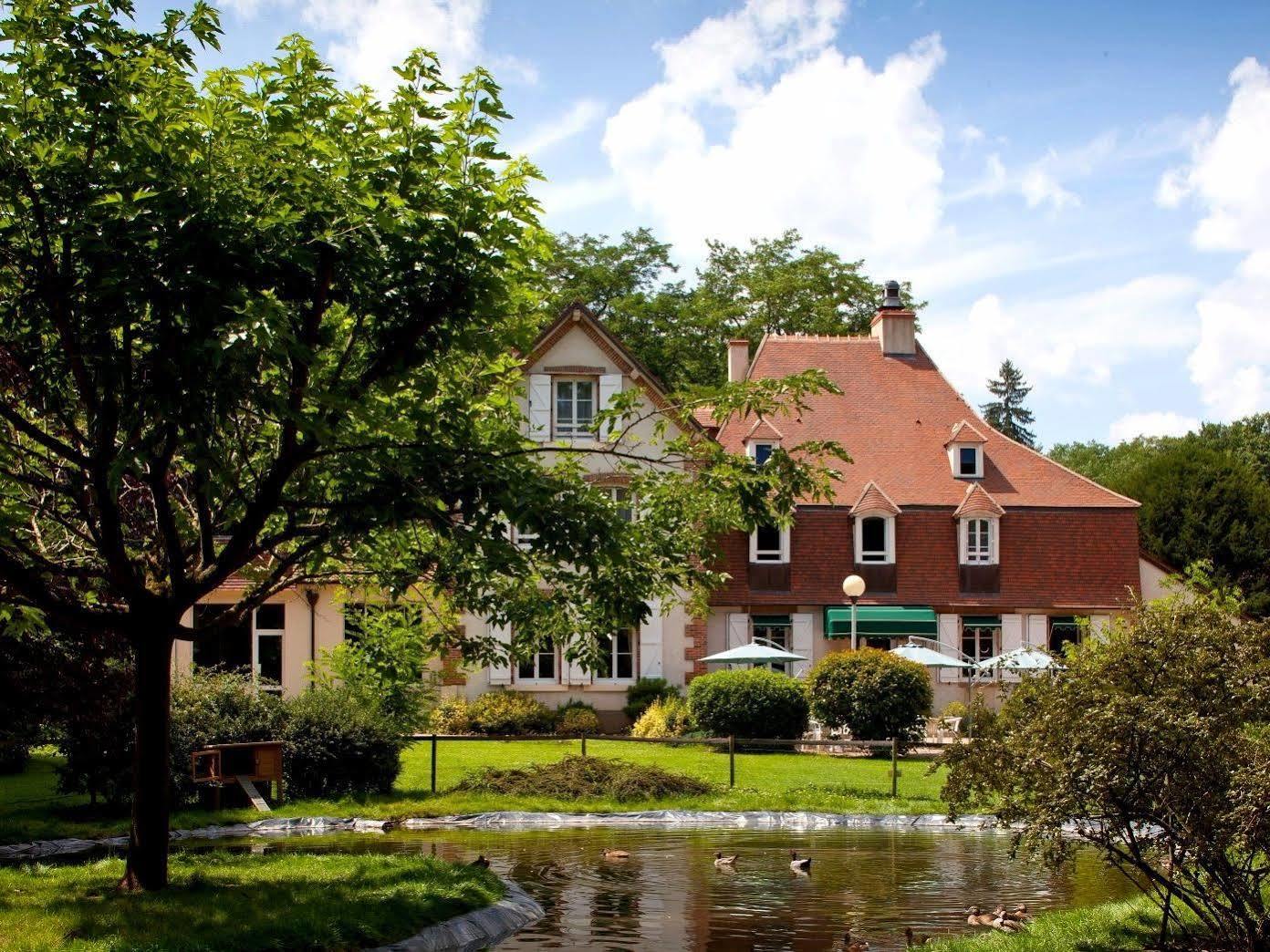 Hotel Le Troncais Saint-Bonnet-Troncais