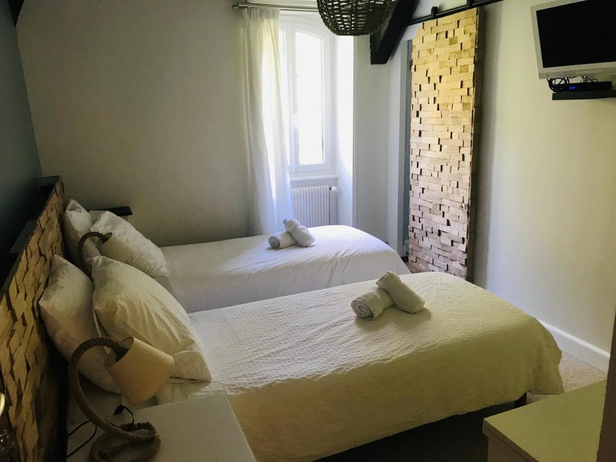 Hotel Le Troncais Saint-Bonnet-Troncais